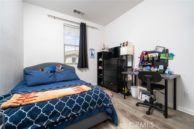 Detail Gallery Image 17 of 29 For 2846 E via Fiano, Ontario,  CA 91764 - 3 Beds | 2/1 Baths