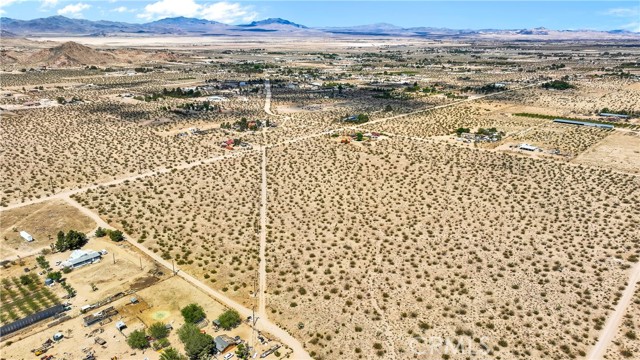 Detail Gallery Image 67 of 70 For 30881 Pawnee Rd, Lucerne Valley,  CA 92356 - 6 Beds | 4/1 Baths