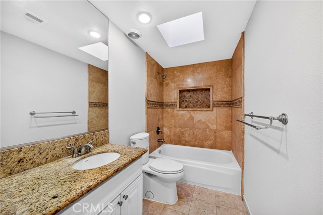 Detail Gallery Image 31 of 45 For 5267 Meadow Wood, Lakewood,  CA 90712 - 3 Beds | 2 Baths