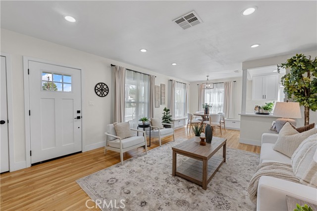 Detail Gallery Image 25 of 59 For 130 -132 S Lime St, Orange,  CA 92868 - 6 Beds | 3 Baths