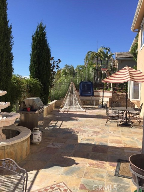 23261 Castle Rock, Mission Viejo CA: https://media.crmls.org/medias/4817cb94-b63f-4503-aaa5-21ca64d6035c.jpg