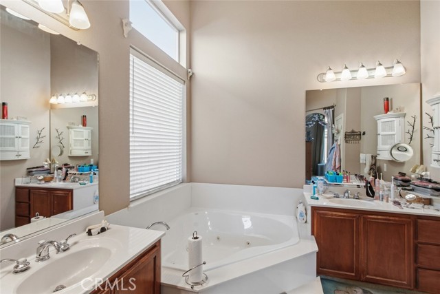 Detail Gallery Image 23 of 50 For 3013 Da Vinci Ct, Modesto,  CA 95355 - 5 Beds | 3 Baths