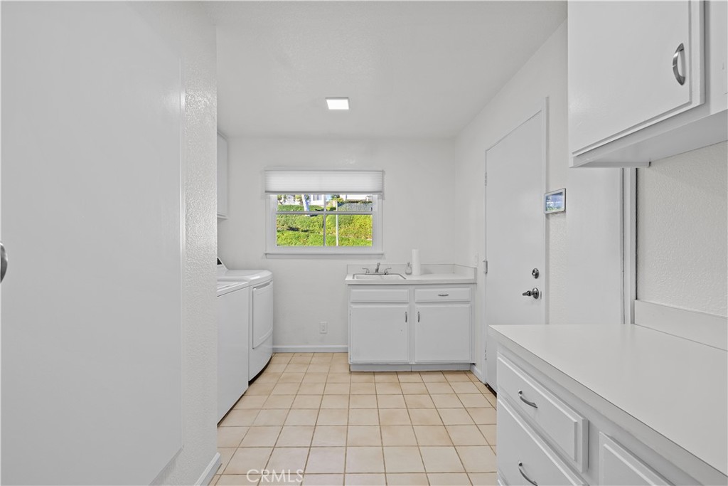 MLS #OC25231076 image #21