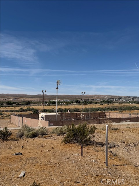 Detail Gallery Image 5 of 10 For 31980 Nelson, Barstow,  CA 92311 - – Beds | – Baths