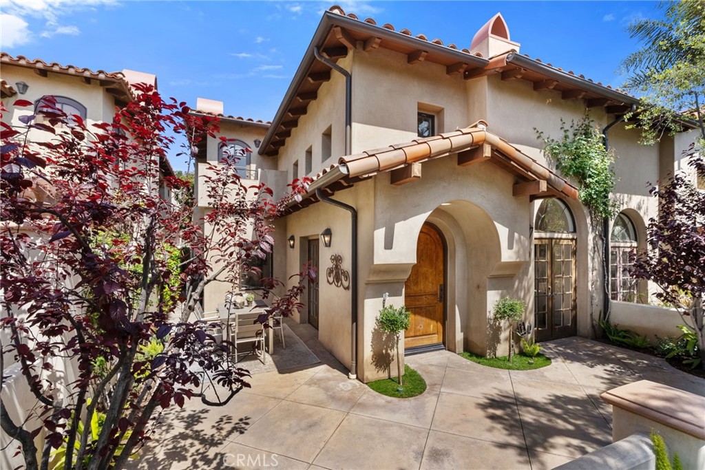 409 Bolsa Avenue, Newport Beach, CA 92663