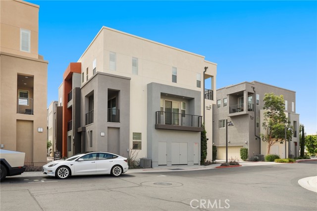 175 Cadence, Irvine CA: https://media.crmls.org/medias/4819dda7-6370-4808-9aba-dbd40943ae9a.jpg