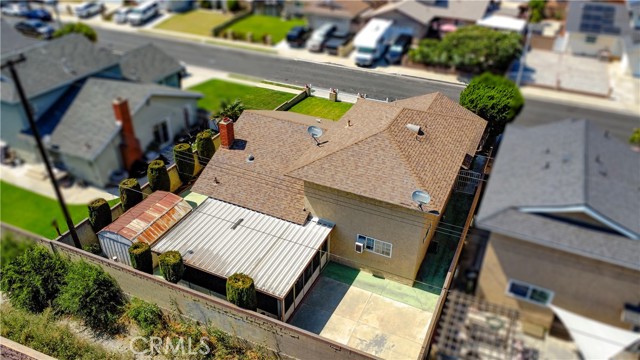 1702 E Bach Street, Carson CA: https://media.crmls.org/medias/481abeb1-a51f-4139-8dee-0d434cc5311f.jpg