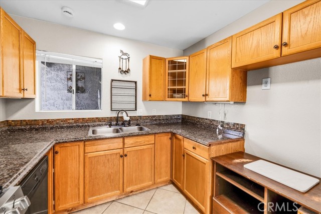 Detail Gallery Image 8 of 42 For 6614 Mojave Rd, Twentynine Palms,  CA 92277 - 4 Beds | 2 Baths