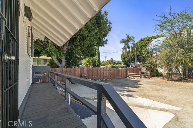 Detail Gallery Image 5 of 24 For 1353 Toberman St, Los Angeles,  CA 90015 - 4 Beds | 1/1 Baths