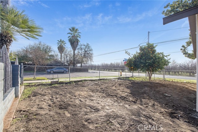 Detail Gallery Image 32 of 37 For 657 S Santa Clara St, Tulare,  CA 93274 - 3 Beds | 2 Baths