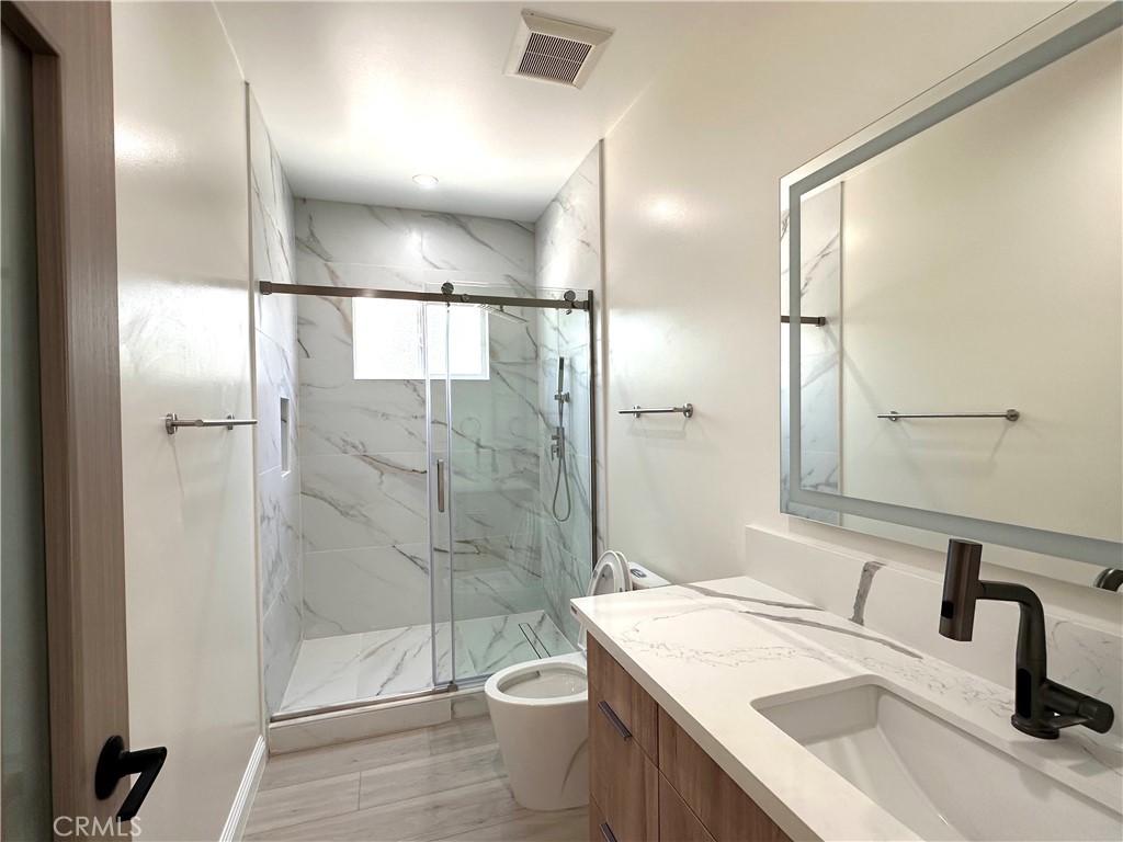 MLS #WS25165113 img 4