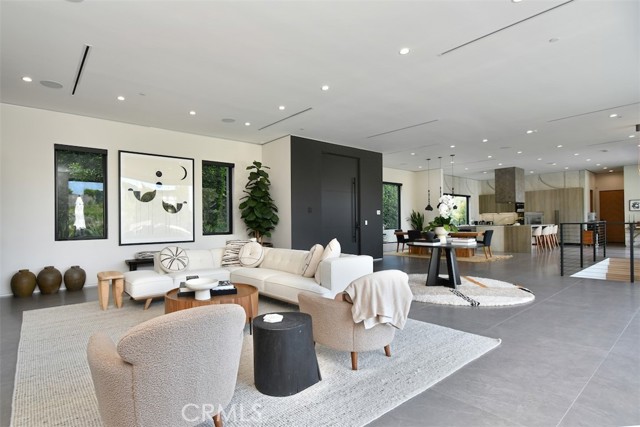 Detail Gallery Image 7 of 36 For 14753 Round Valley, Sherman Oaks,  CA 91403 - 4 Beds | 5 Baths