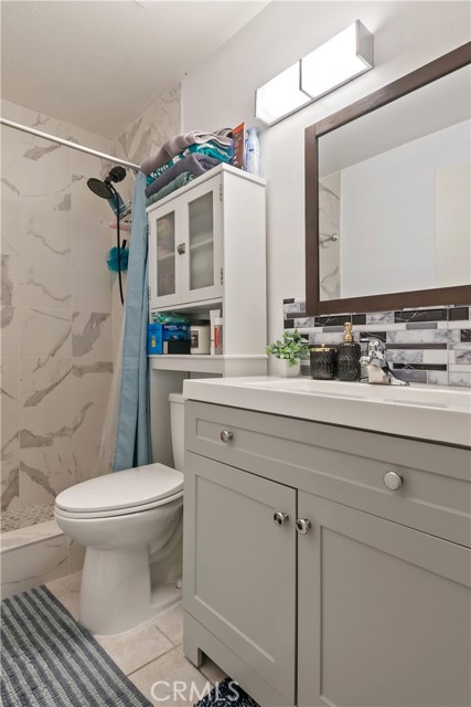 Detail Gallery Image 16 of 26 For 1195 Fitzgerald #G,  Simi Valley,  CA 93065 - 2 Beds | 2 Baths