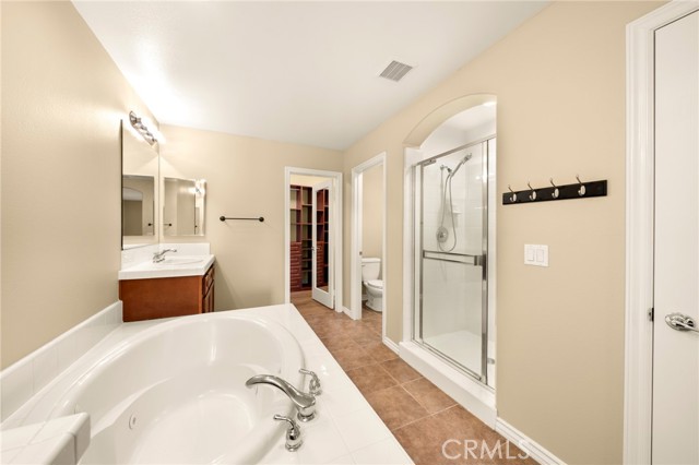 Detail Gallery Image 45 of 75 For 26640 via Bellazza, Valencia,  CA 91381 - 3 Beds | 2/1 Baths