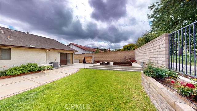 Detail Gallery Image 14 of 17 For 205 Cedar Heights Dr, Thousand Oaks,  CA 91360 - 3 Beds | 2 Baths