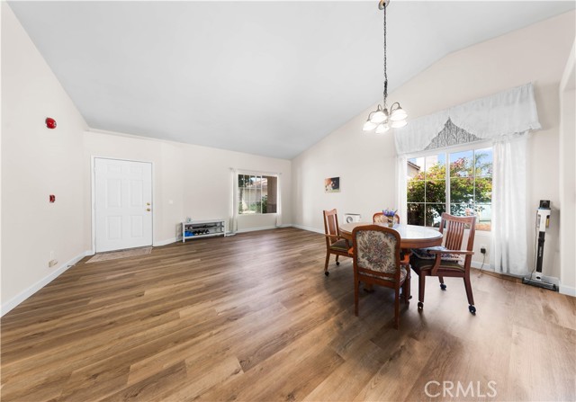 Detail Gallery Image 10 of 36 For 10945 Trenmar Ln, Bloomington,  CA 92316 - 5 Beds | 2 Baths