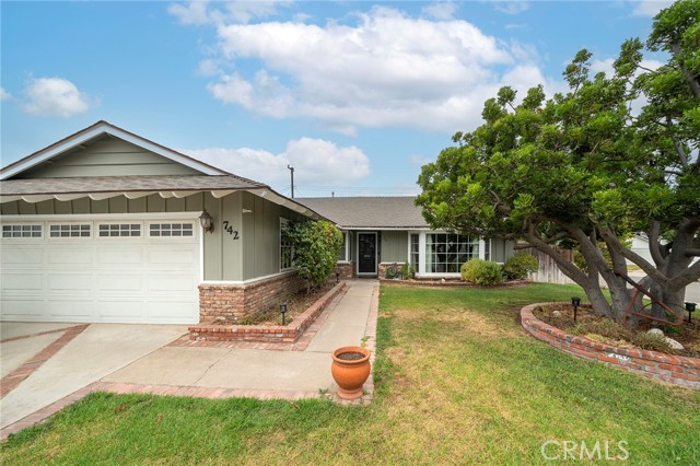 742 N Elmwood St, Orange, CA 92867