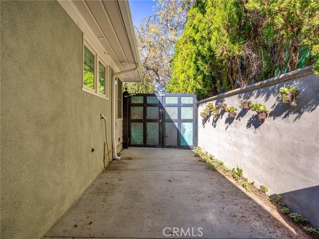 Detail Gallery Image 57 of 62 For 10404 Margate St, North Hollywood,  CA 91601 - 3 Beds | 2 Baths