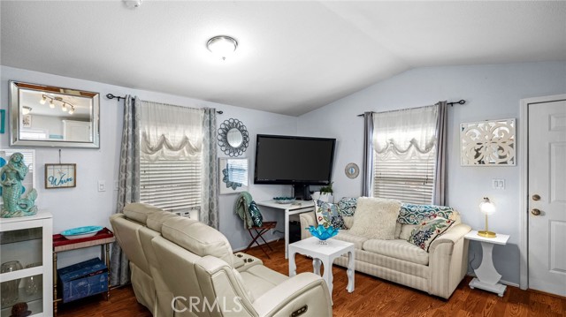 Detail Gallery Image 14 of 21 For 1535 Superior Ave #7,  Newport Beach,  CA 92663 - 1 Beds | 1 Baths