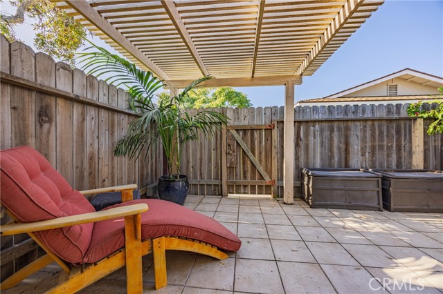 Detail Gallery Image 14 of 35 For 10220 Holburn, Huntington Beach,  CA 92646 - 1 Beds | 1 Baths