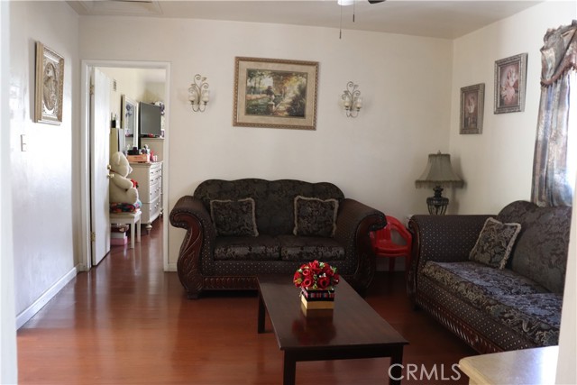 1971 7th, Riverside CA: https://media.crmls.org/medias/481f2331-34fc-4697-8184-4b8ce7ed687f.jpg