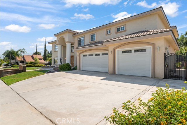 Detail Gallery Image 5 of 68 For 1503 Blossom Ct, Redlands,  CA 92373 - 5 Beds | 4/1 Baths