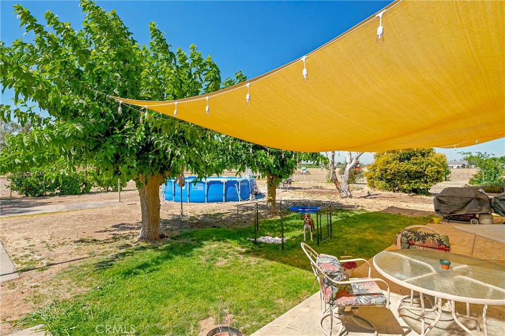 https://media.crmls.org/medias/481fe5e6-7cc0-438e-9da5-84407a231d18.jpg?preset=X-Large
