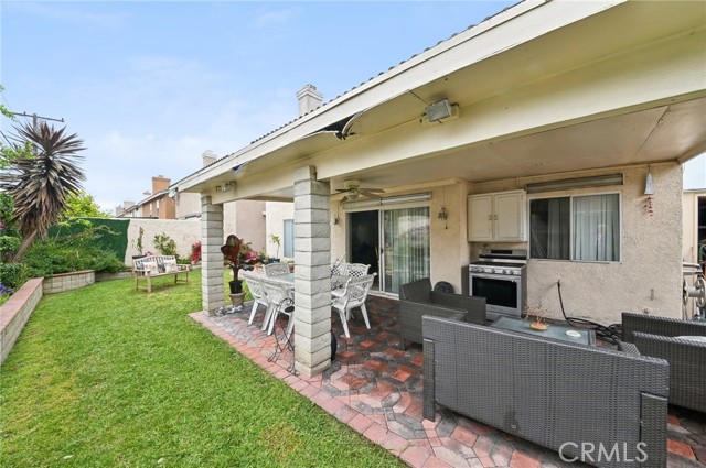220 S Linhaven Circle, Anaheim CA: https://media.crmls.org/medias/48205c98-3961-43e5-9754-980bdbfe3b18.jpg