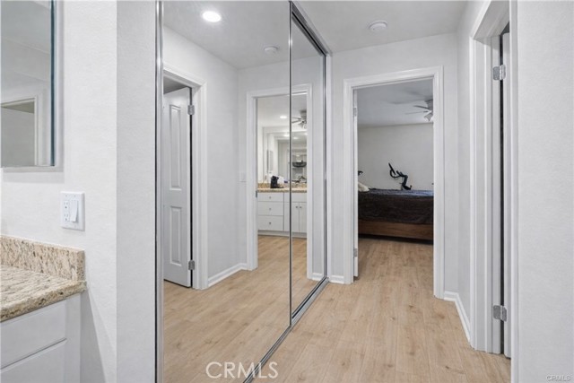 Detail Gallery Image 11 of 18 For 5009 Woodman Ave #116,  Sherman Oaks,  CA 91423 - 2 Beds | 2 Baths
