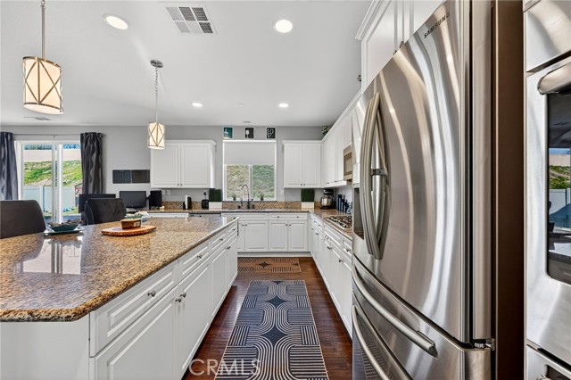 Detail Gallery Image 21 of 71 For 820 Genaro Dr, Perris,  CA 92571 - 4 Beds | 2/1 Baths