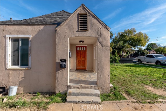 Detail Gallery Image 6 of 22 For 3367 Holding, Riverside,  CA 92501 - 2 Beds | 2 Baths