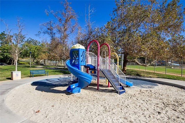 23375 La Crescenta, Mission Viejo CA: https://media.crmls.org/medias/4821b3de-a0f5-4f2b-828b-fc40392ed28f.jpg