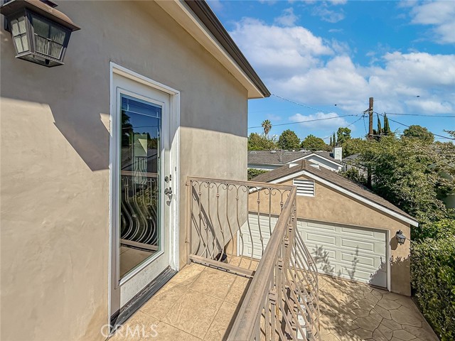 Detail Gallery Image 34 of 58 For 5960 Balcom, Encino,  CA 91316 - 4 Beds | 4 Baths