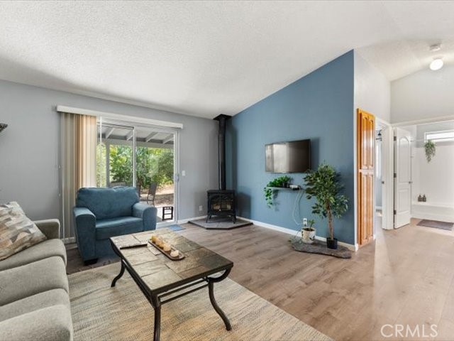 Detail Gallery Image 8 of 48 For 667 Brookridge Dr, Redding,  CA 96003 - 2 Beds | 2 Baths