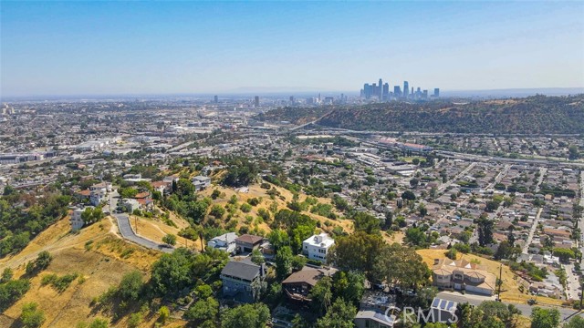 Image 74 of 75 For 854 Avenue 37