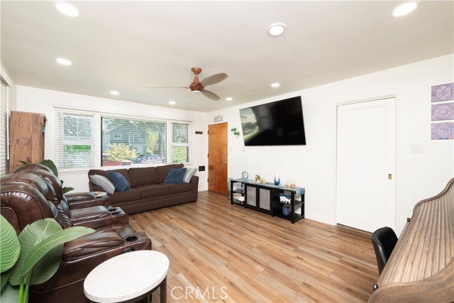 Detail Gallery Image 15 of 57 For 691 N 3rd Ave, Upland,  CA 91786 - 2 Beds | 1/1 Baths