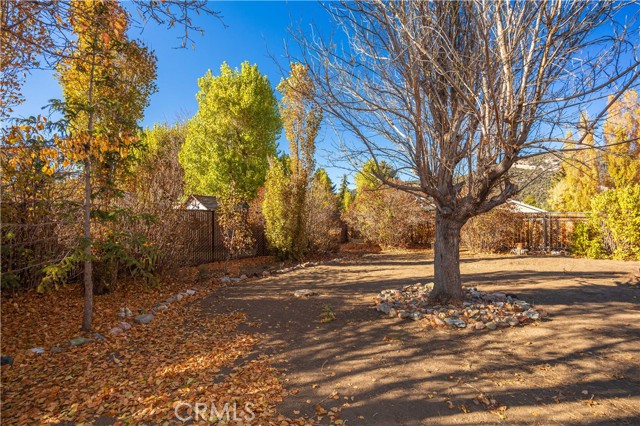 Detail Gallery Image 28 of 31 For 211 E Mountain View Bld, Big Bear City,  CA 92314 - 2 Beds | 1 Baths