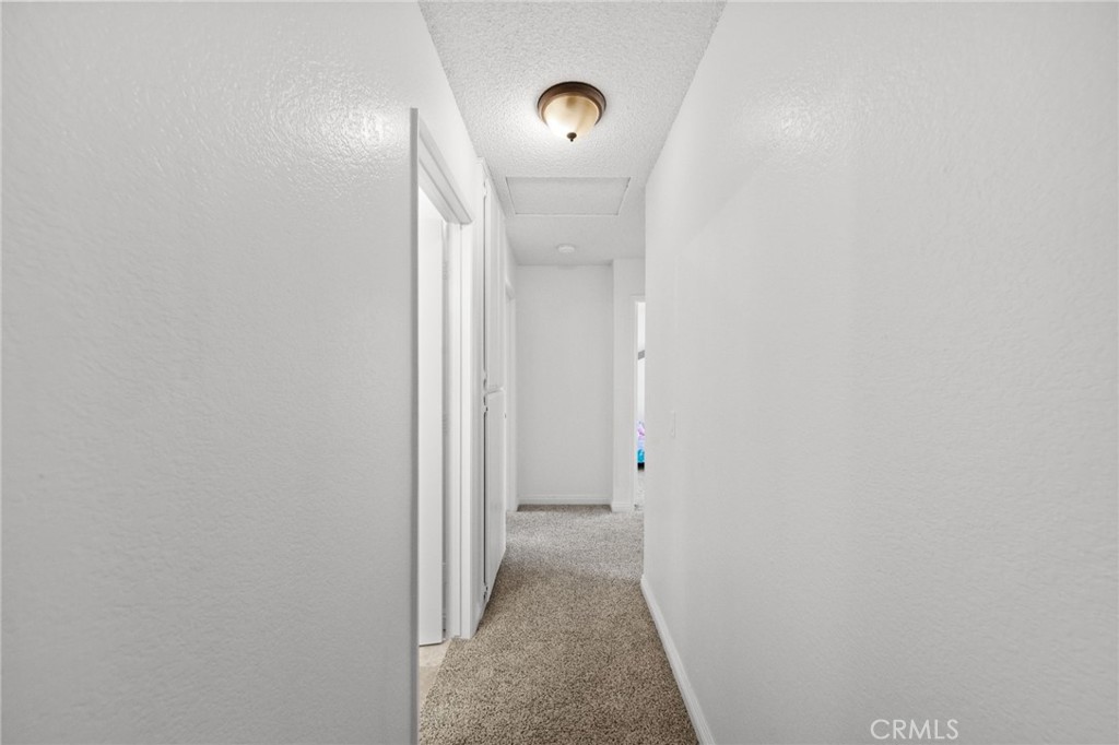 https://media.crmls.org/medias/48253ef8-4e41-4cb9-b4ad-3dd75b5ecc79.jpg?preset=X-Large