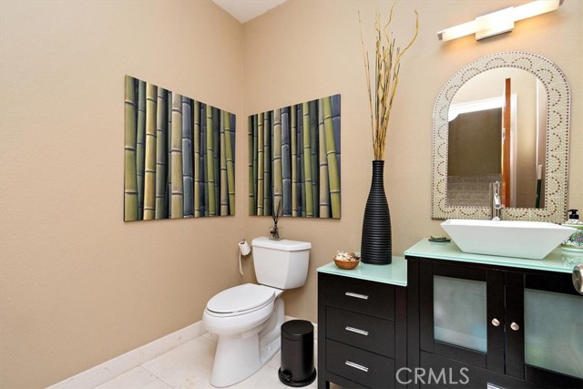 Guest half bath
