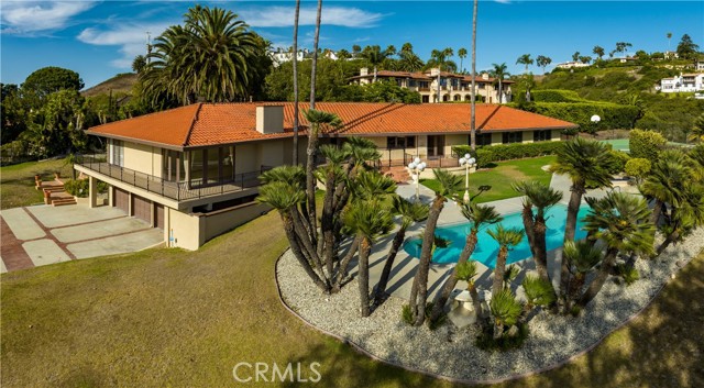 Detail Gallery Image 20 of 75 For 984 La Cresta Pl, Palos Verdes Estates,  CA 90274 - 6 Beds | 4 Baths