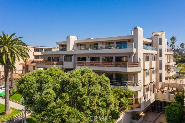 512 Esplanade, Redondo Beach, California 90277, 2 Bedrooms Bedrooms, ,2 BathroomsBathrooms,Residential,Sold,Esplanade,SB23191083