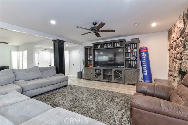 Detail Gallery Image 17 of 36 For 18915 Cantara St, Reseda,  CA 91335 - 3 Beds | 2 Baths