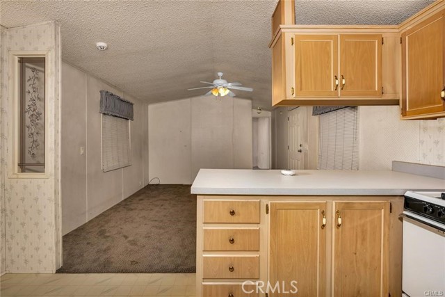 Detail Gallery Image 13 of 28 For 2500 N State Highway 59 #270,  Merced,  CA 95348 - 2 Beds | 2 Baths
