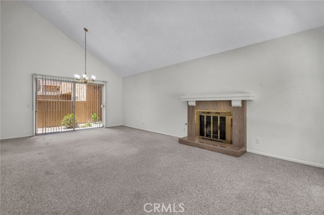 335 Sprucewood Avenue, Oak Park CA: https://media.crmls.org/medias/4828f282-c6ea-45d3-b39f-755a07060359.jpg
