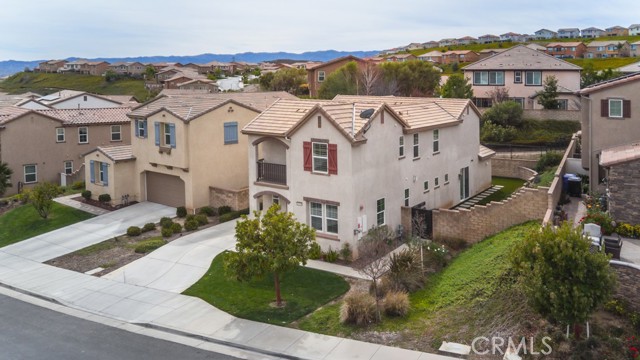 Detail Gallery Image 1 of 18 For 29048 N West Hills Dr, Valencia,  CA 91354 - 4 Beds | 3 Baths