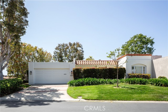 Detail Gallery Image 1 of 4 For 2001 Baja, Newport Beach,  CA 92660 - 3 Beds | 2 Baths