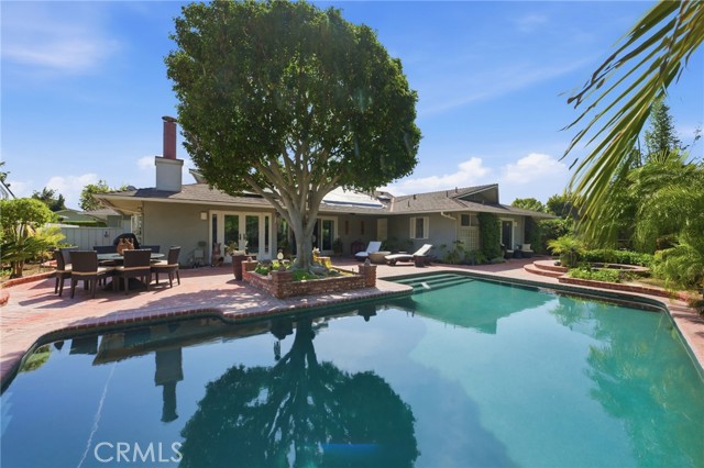 Detail Gallery Image 18 of 71 For 1633 Santiago, Newport Beach,  CA 92660 - 4 Beds | 3/1 Baths