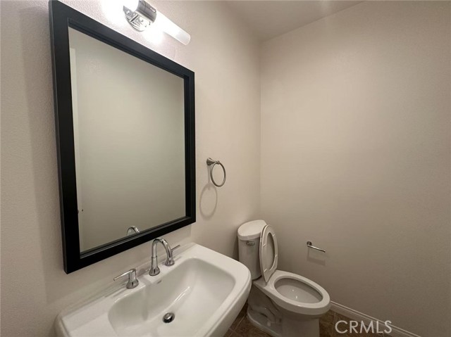 800 E Promenade Unit A, Azusa CA: https://media.crmls.org/medias/482983b0-3519-4c96-9364-83c7e461d0f4.jpg