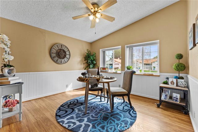 Detail Gallery Image 10 of 46 For 2526 Peach Tree, Hemet,  CA 92545 - 2 Beds | 2 Baths