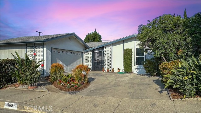 969 Adelante Avenue, Los Angeles CA: https://media.crmls.org/medias/482a763e-d48d-4194-bb8e-f3666db368a1.jpg